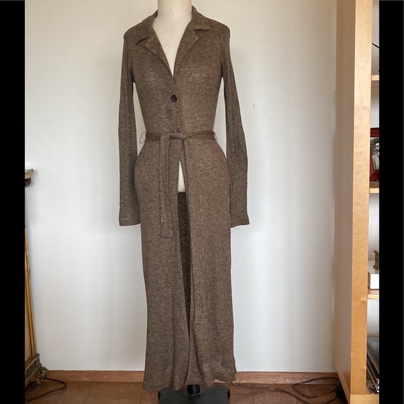 XOXO Sweaters - VTG 90s Y2K XOXO long maxi sweater with notched collar and belt S